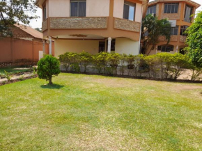 Twin Tower Gardens Hotel